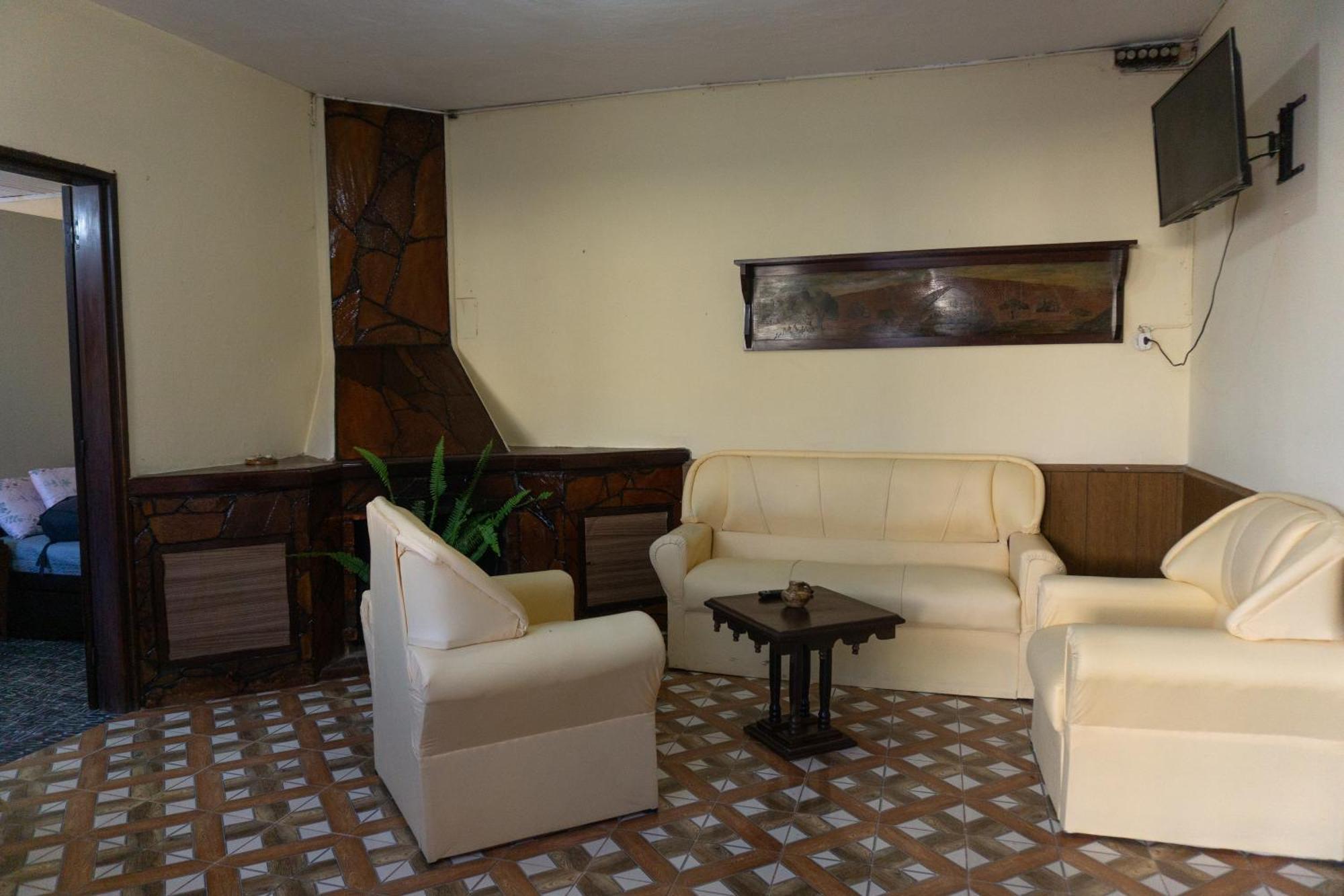 Mi Casa Es Tu Casa Apartment Melo Bagian luar foto